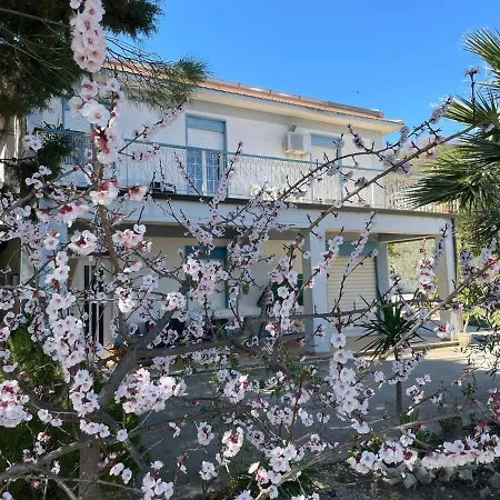 Casa vacanze Valateddi *